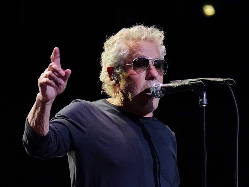 Roger Daltrey headlines final night of Teenage Cancer Trust gigs ...