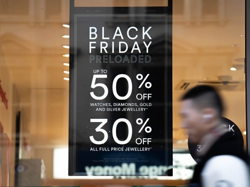 Are Online or In-Store Black Friday Deals Better? - CNET