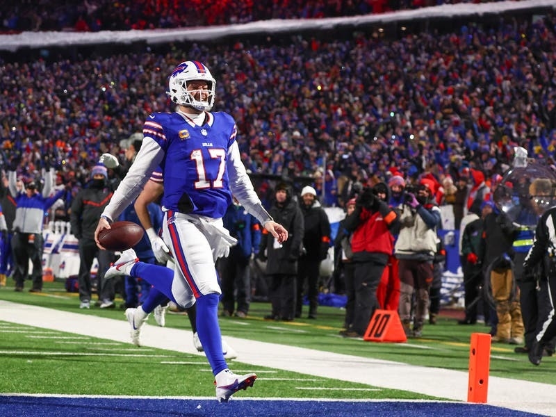 Josh Allen Stars As Buffalo Bills Take Down The Pittsburgh Steelers ...