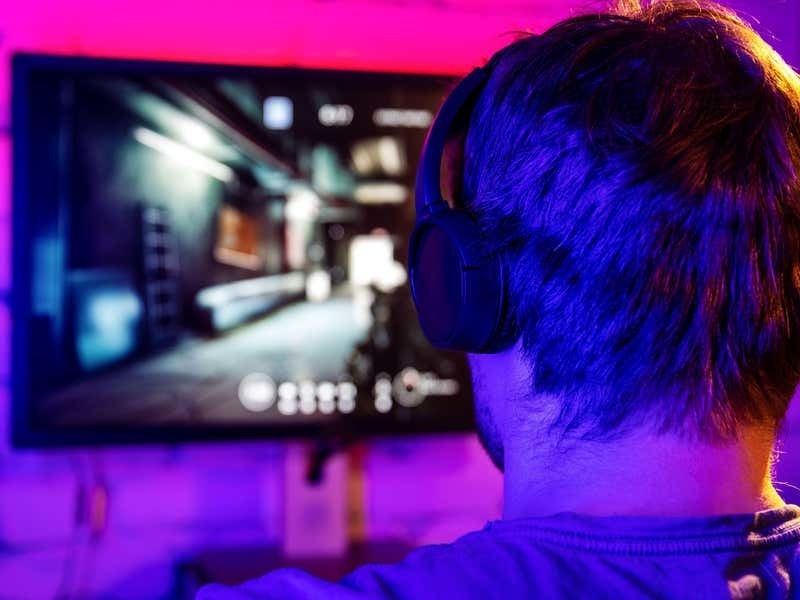 Video gamers risk irreversible hearing loss and tinnitus study