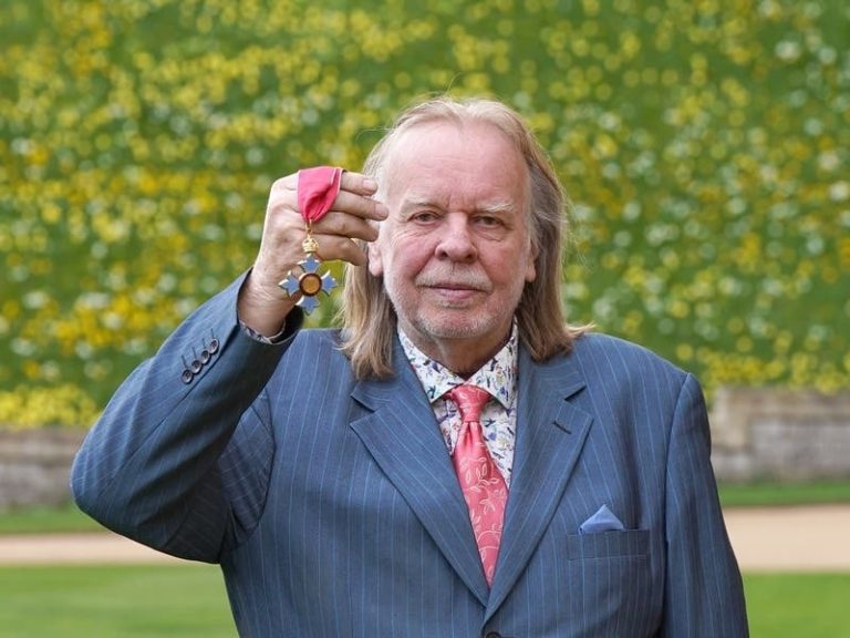Former Yes star Rick Wakeman announces retirement from solo touring ...