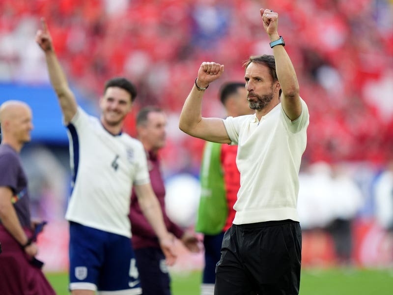 England boss Gareth Southgate vows to ‘keep grinding’ despite personal ...